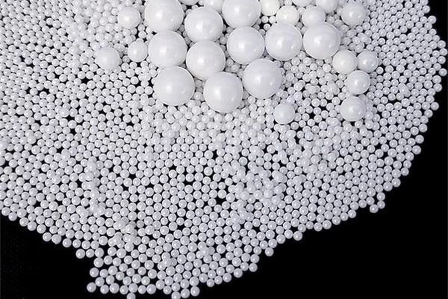 Zirconium silicate blasting beads