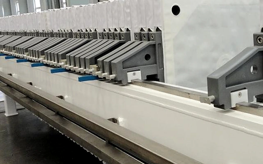 Filter press components and accessories